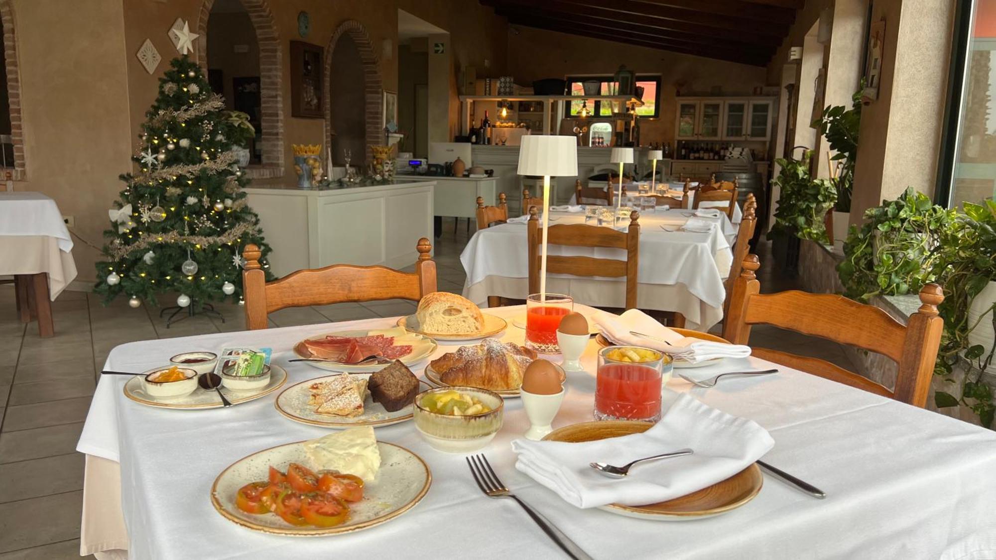 Borgo Di Santa Barbara Hotel Santa Domenica  Ngoại thất bức ảnh